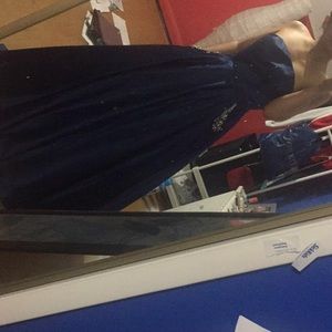 Strapless, Navy blue prom dress :)